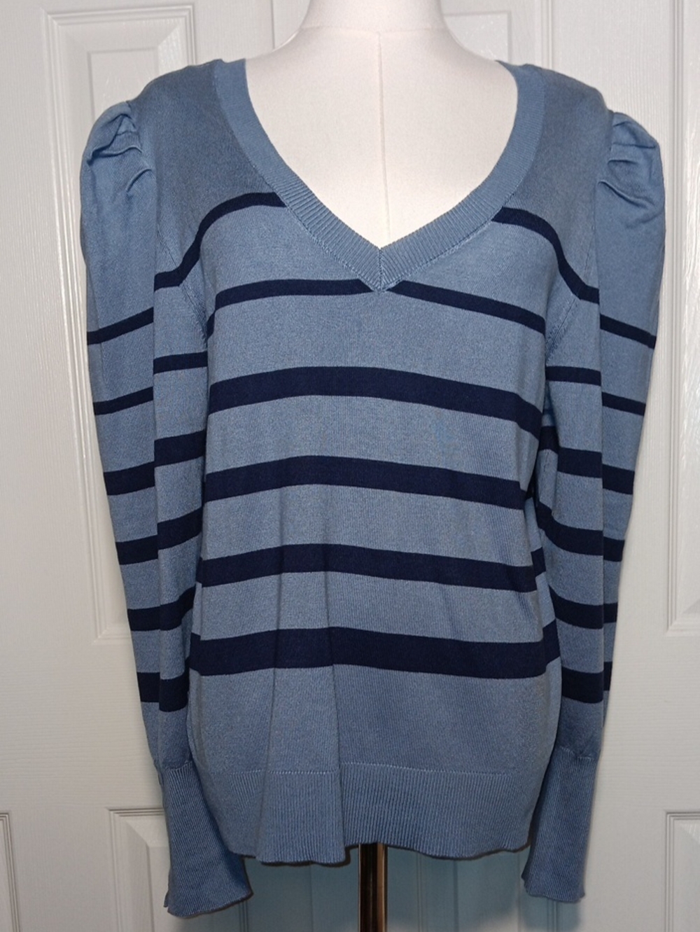 NWT RACHEL Rachel Roy Striped V-Neck Puff Sleeve Sweater Blue M